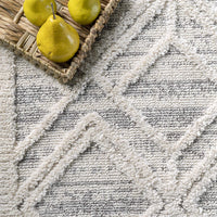 nuloom Ansley Soft Lattice Textured Tassel Area Rug Beige