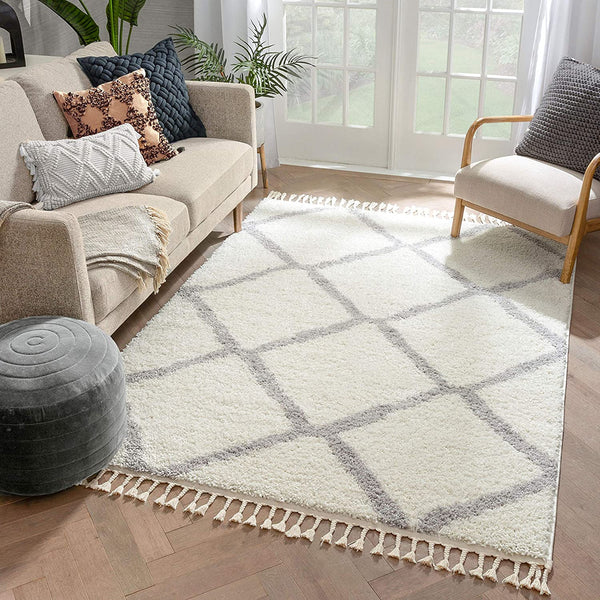 Celina White Moroccan Shag Diamond Trellis Pattern Area Rug