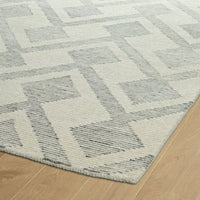 EVANESCE COLLECTION Ivory Soft Area Rug