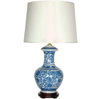 Handmade Blue and White Porcelain Round Vase Lamp (China)